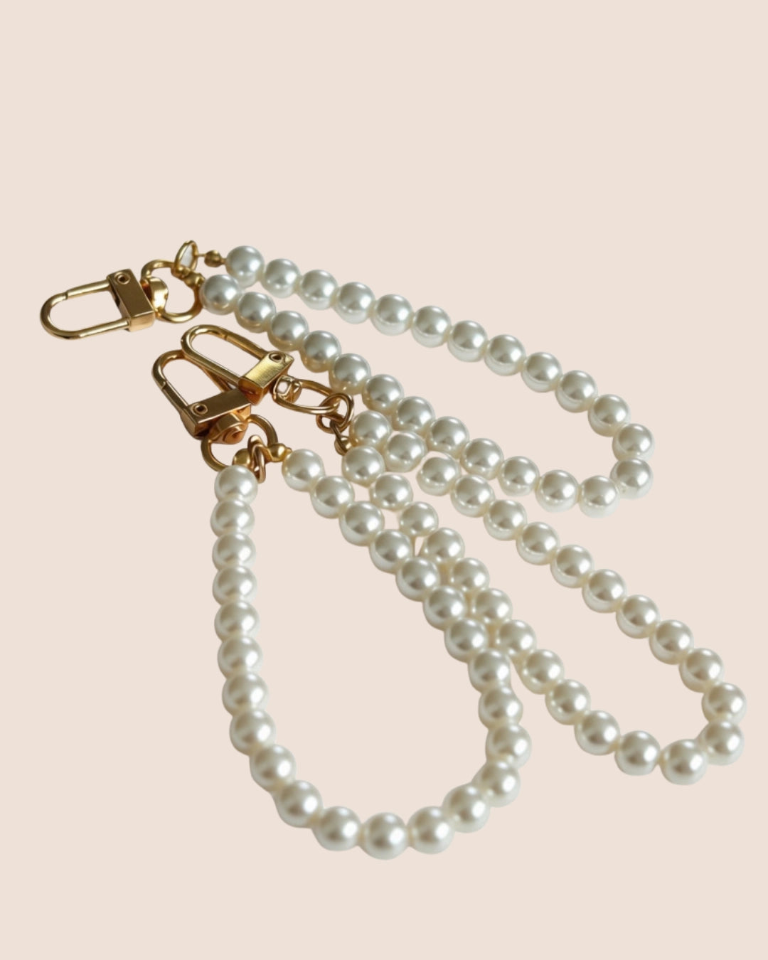 Pearl clip-on lock charm